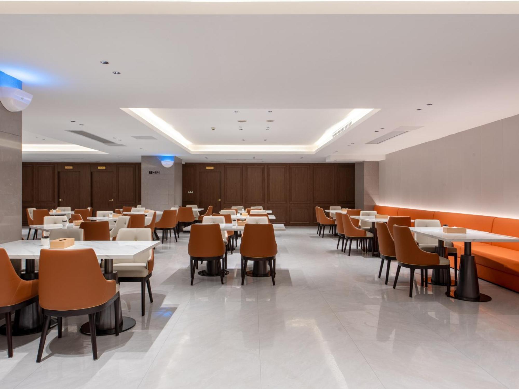 Vienna International Hotel Guangzhou Baiyun International Conference Center Экстерьер фото
